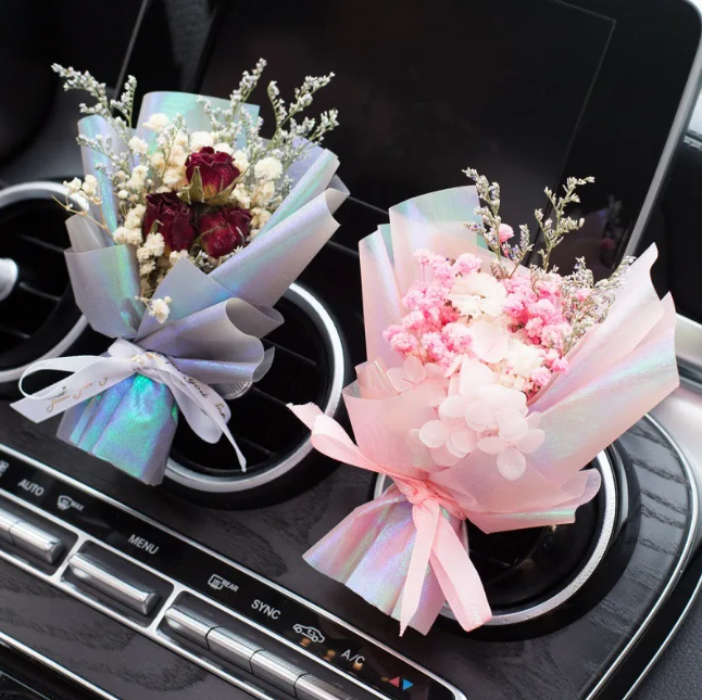 Car Vent Aromatherapy Perfume with Handmade Eternal Dried Rose Bouquet